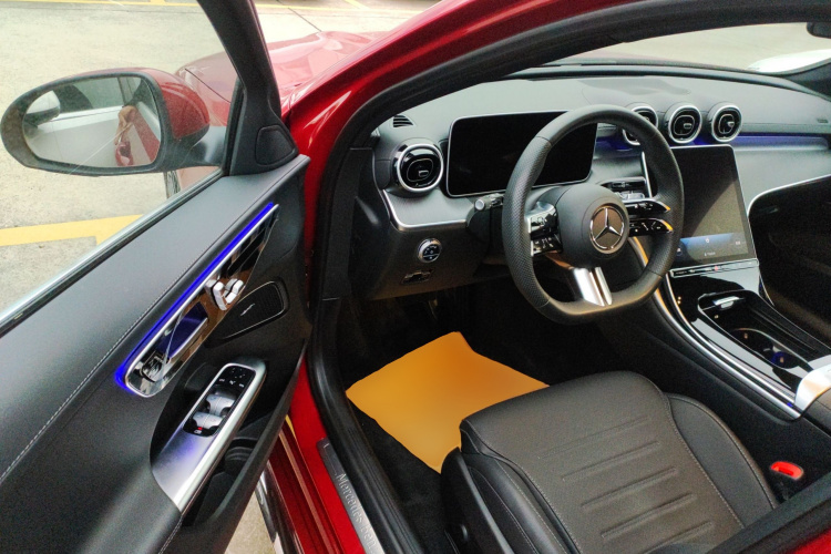 奔驰C级 2024款 改款 C 200 L 运动版中控内饰20