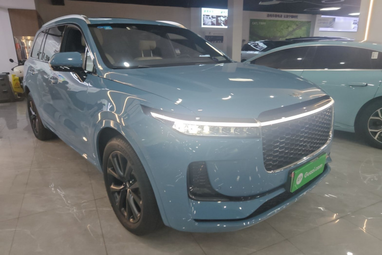 理想汽车 理想ONE 2021款 增程6座版车身外观3