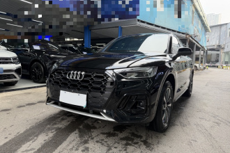 奥迪Q5L 2024款 40 TFSI 豪华动感型