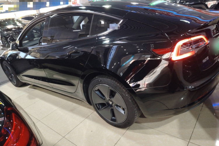 特斯拉 Model 3 2022款 后轮驱动版车身外观6003