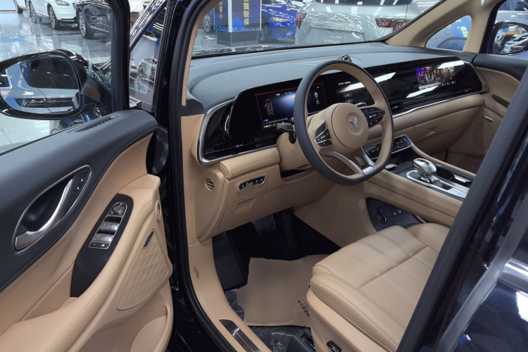 岚图汽车 岚图梦想家 2024款 PHEV 超长续航卓越版中控内饰7003