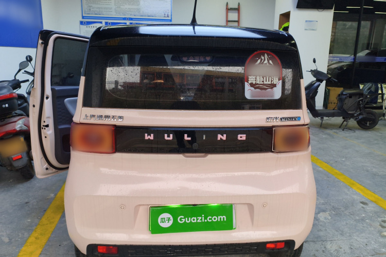 五菱汽车 宏光MINIEV 2022款 马卡龙时尚款 磷酸铁锂车身外观6