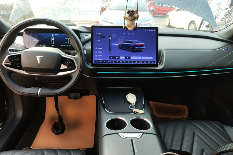 深蓝汽车 深蓝SL03 2023款 135Plus增程版中控内饰12