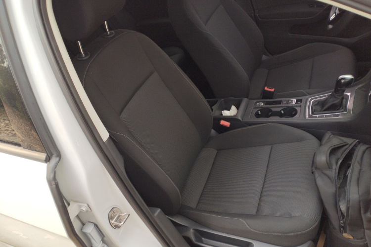 大众 高尔夫 2016款 1.6L 自动时尚型局部细节41