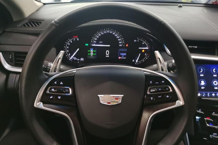 凯迪拉克XTS 2018款 28T 技术型中控内饰13