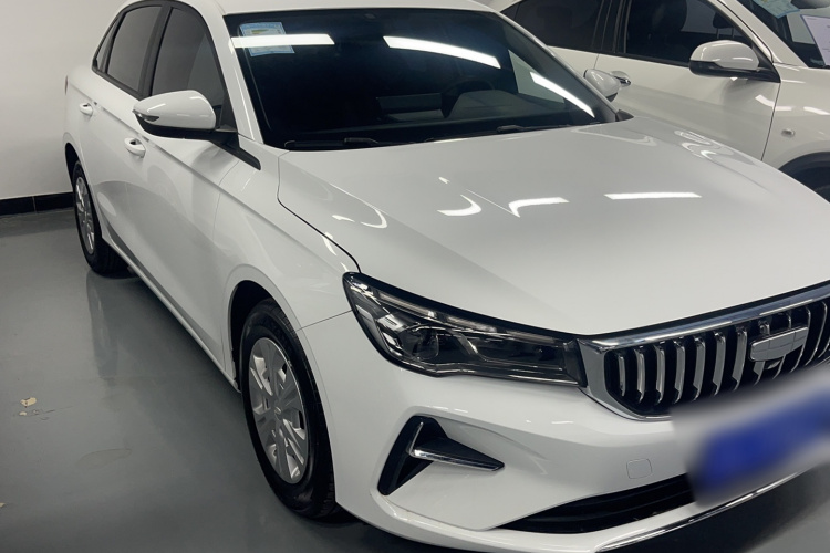 吉利汽车 帝豪 2025款 第4代 1.5L 手动星耀版车身外观6005