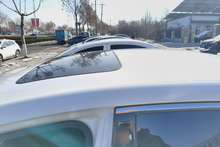 长安 逸动 2022款 PLUS 蓝鲸NE 1.4T GDI DCT尊贵版局部细节57