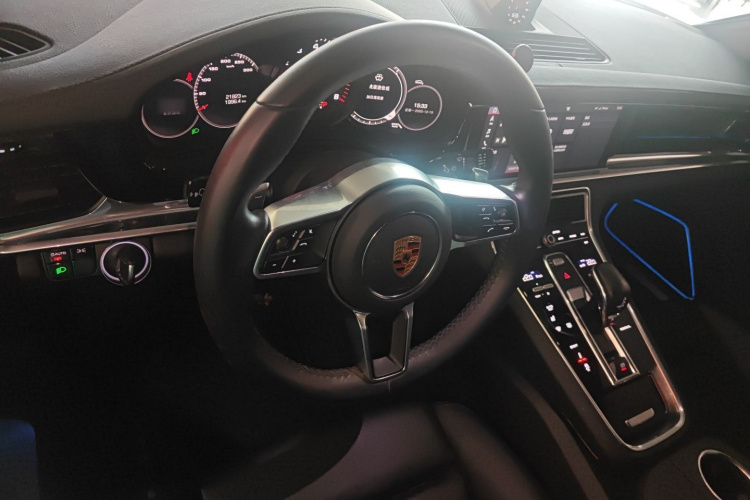 保时捷 2019款 Panamera 2.9T中控内饰7002