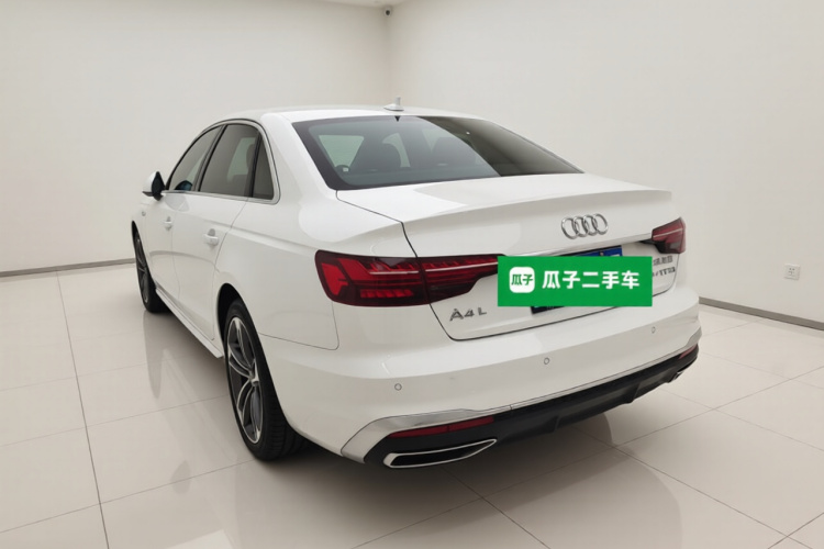 奥迪A4L 2020款 40 TFSI 时尚动感型车身外观5