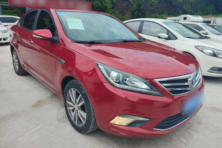 长安 逸动 2016款 1.6L 自动风尚型车身外观3