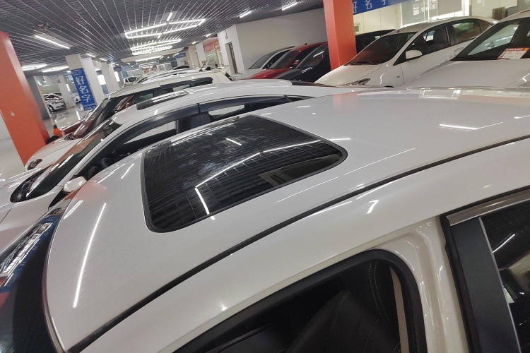 本田 思域 2016款 220TURBO 手动豪华版车身外观57