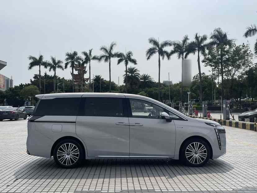 广汽传祺 传祺E8新能源 2024款 150km MAX+(5)