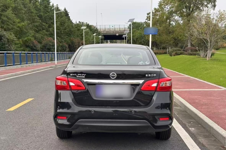 日产 轩逸 2024款 改款二 经典 1.6XE CVT舒适版车身外观6006