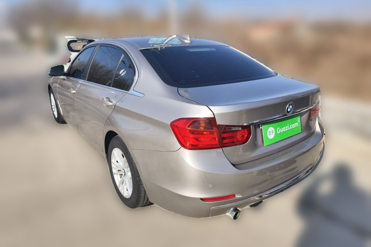 宝马3系 2015款 320Li 超悦版时尚型车身外观5