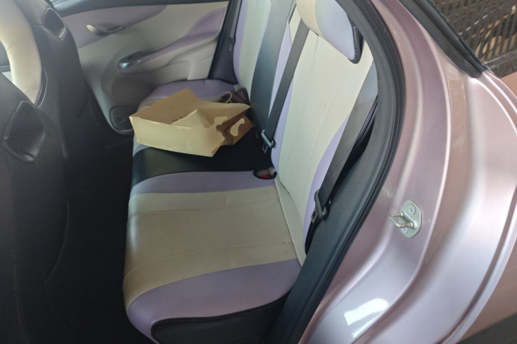 比亚迪 海豚 2021款 405km 时尚版中控内饰21