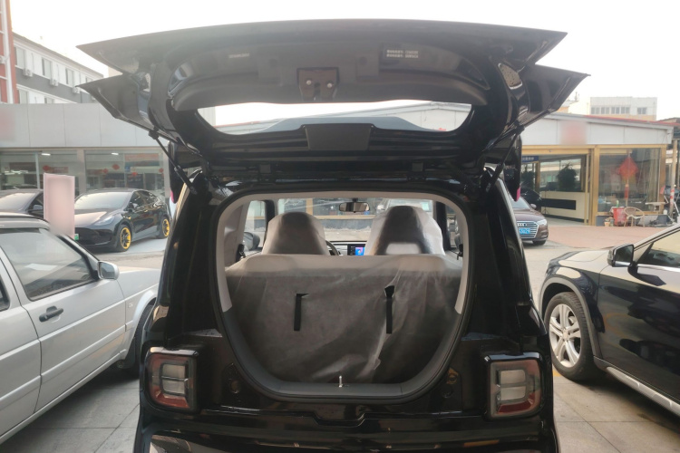 吉利银河 2025款 210km 熊猫卡丁机舱底盘23