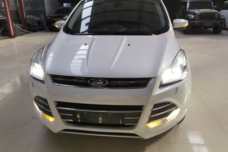 福特 翼虎 2015款 2.0L GTDi 四驱运动型车身外观2