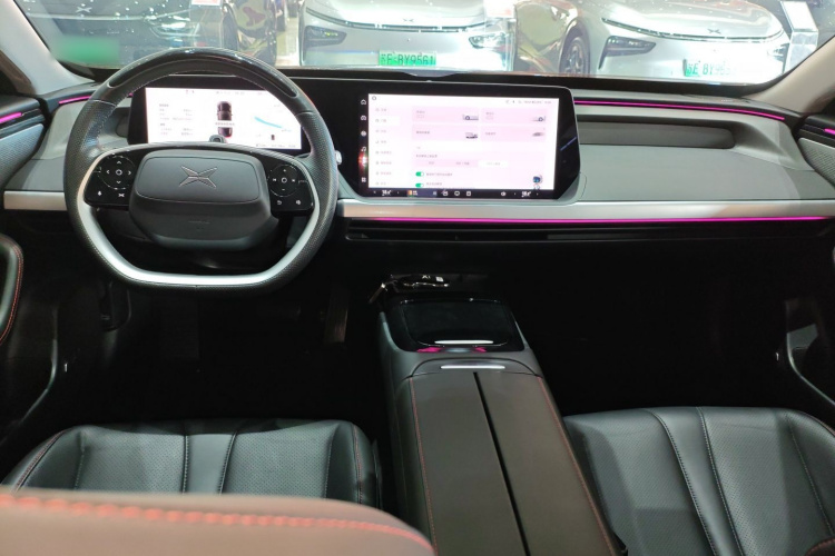 小鹏P7 2022款 480N+中控内饰12