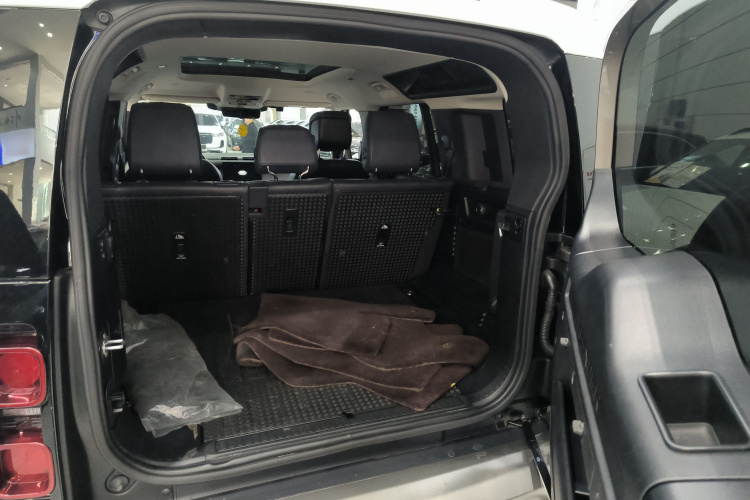 路虎卫士 2022款 110 P400 X-DYNAMIC HSE局部细节23