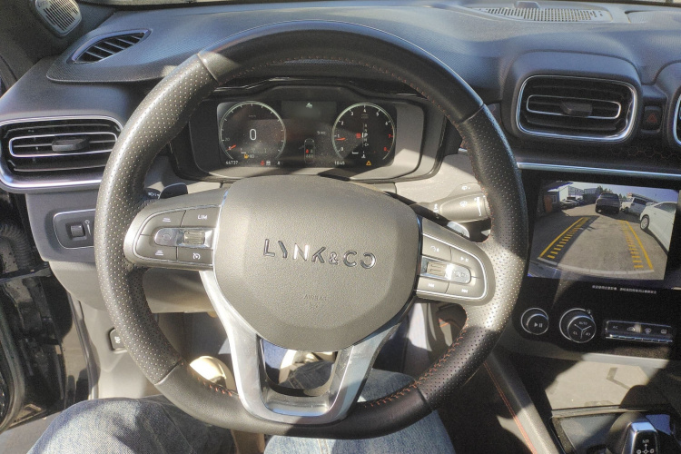 领克03 2020款 2.0TD 自动劲Pro版中控内饰13