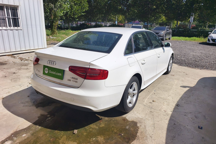 奥迪A4L 2015款 35 TFSI 自动标准型车身外观6005