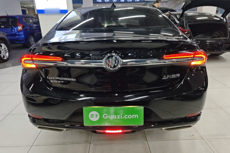 别克 君越 2020款 652T 豪华型车身外观6