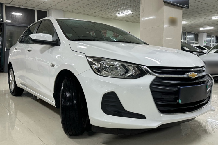 雪佛兰 科沃兹 2022款 325T 自动欣悦版车身外观6012