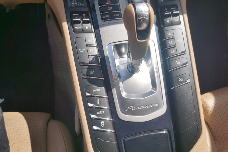 保时捷 2014款 Panamera 3.0T局部细节18