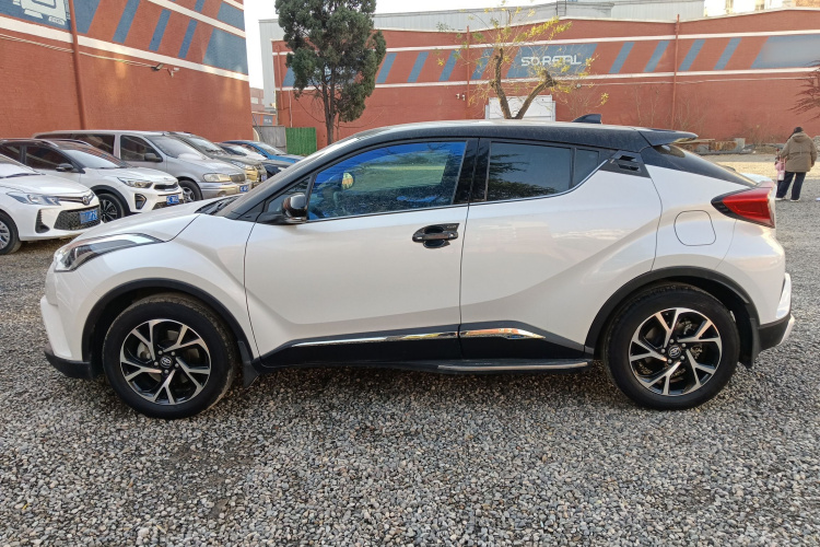 丰田C-HR 2020款 2.0L 领先版车身外观6003