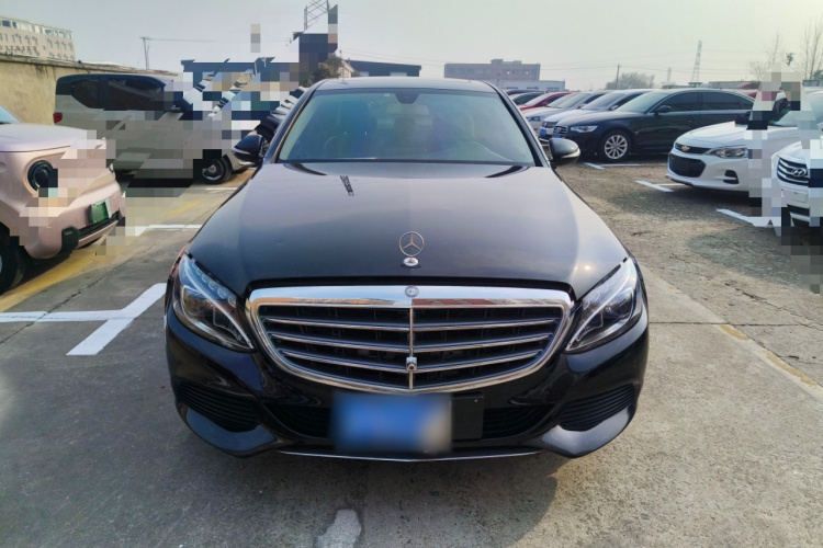 奔驰C级 2017款 C 180 L车身外观2