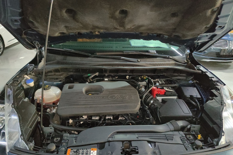 福特 锐际 2020款 EcoBoost 245 两驱耀享款机舱底盘24