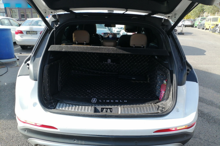 林肯 冒险家 2022款 2.0T 两驱尊雅版局部细节23