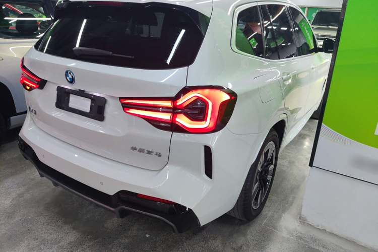 宝马iX3 2022款 改款 领先型车身外观6006