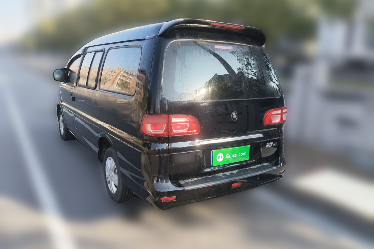 东风风行 菱智 2024款 M5L 1.5T 手动基本型 7座车身外观5