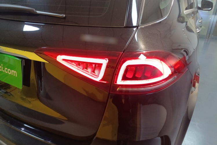 奔驰GLE 2020款 GLE 350 4MATIC 动感型车身外观6006