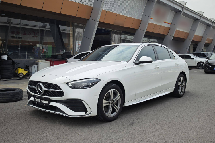 奔驰C级 2022款 C 200 L 运动版车身外观1