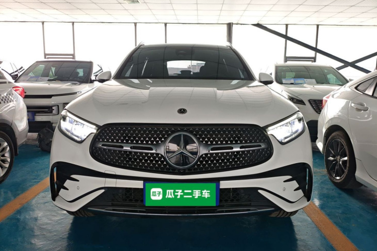 奔驰GLC 2023款 GLC 260 L 4MATIC 豪华型 7座车身外观2