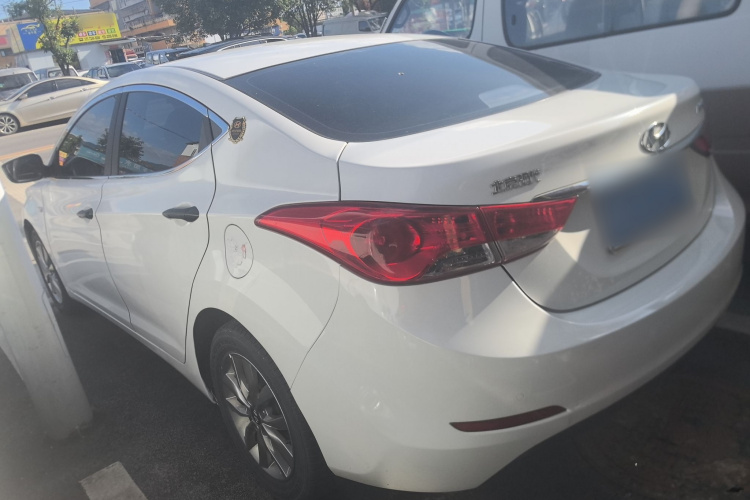 现代 朗动 2015款 1.6L 自动时尚型车身外观6005