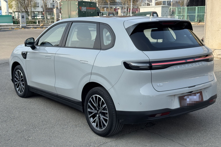 零跑汽车 零跑B10 2025款 510悦享版车身外观6005