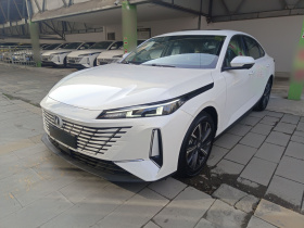 长安 逸动 2025款 蓝鲸 1.5T 500Bar尊贵型