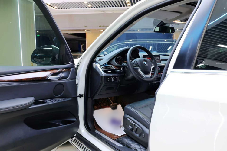 宝马X5(进口) 2019款 xDrive40i M运动套装中控内饰7001