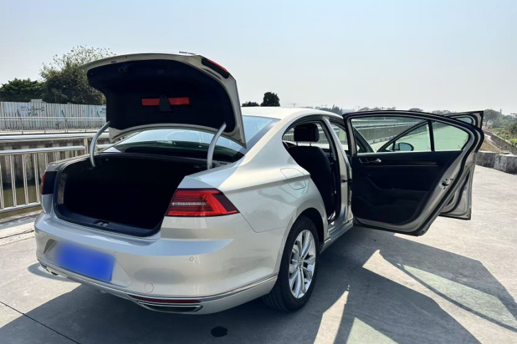 大众 迈腾 2019款 330TSI DSG 豪华型 国VI车身外观6005