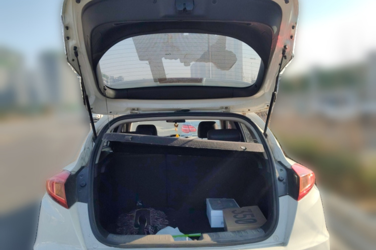 长安 逸动 2015款 1.6L 自动俊酷型 国V局部细节23