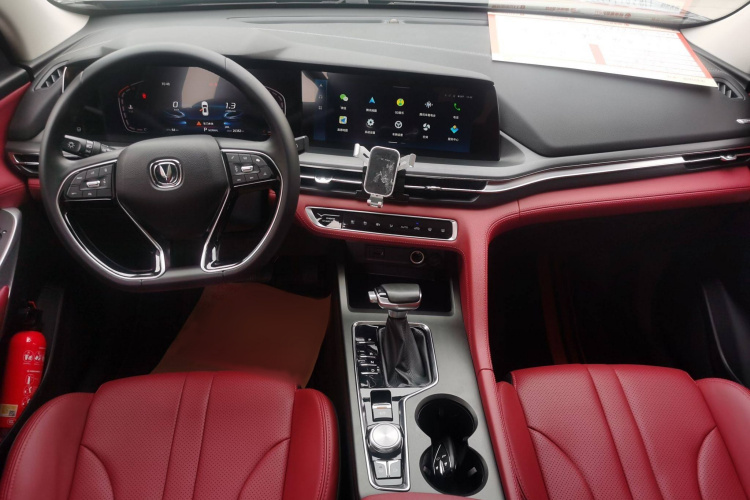 长安CS75 PLUS 2021款 1.5T 自动豪华型中控内饰7003