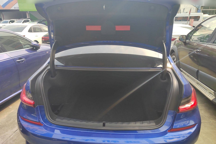 宝马3系 2020款 改款 325Li M运动曜夜套装机舱底盘23