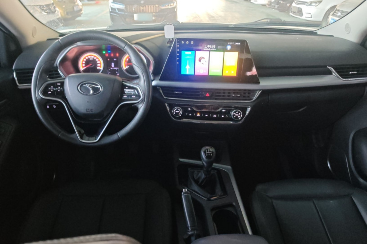 东南DX5 2019款 1.5L 手动豪华型中控内饰12