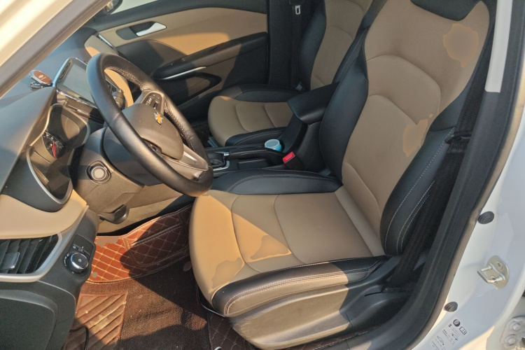 雪佛兰 科鲁泽 2022款 320 自动悦享天窗版局部细节19