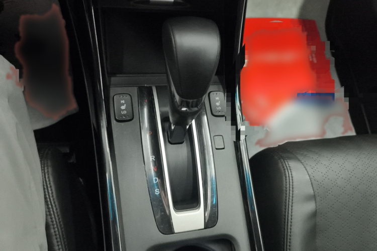 本田 杰德 2017款 210TURBO CVT豪华版 5座局部细节18