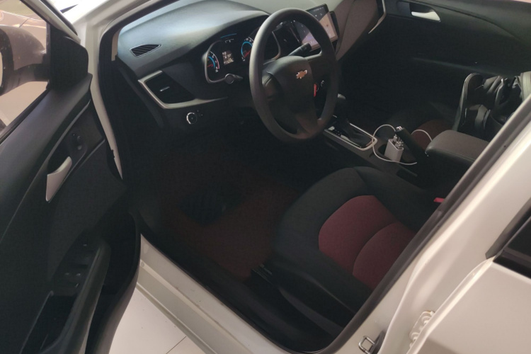 雪佛兰 科沃兹 2018款 320 自动欣享天窗版中控内饰7003