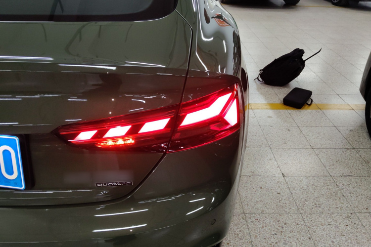 奥迪A5 2024款 Sportback 40 TFSI quattro 豪华动感型车身外观6006